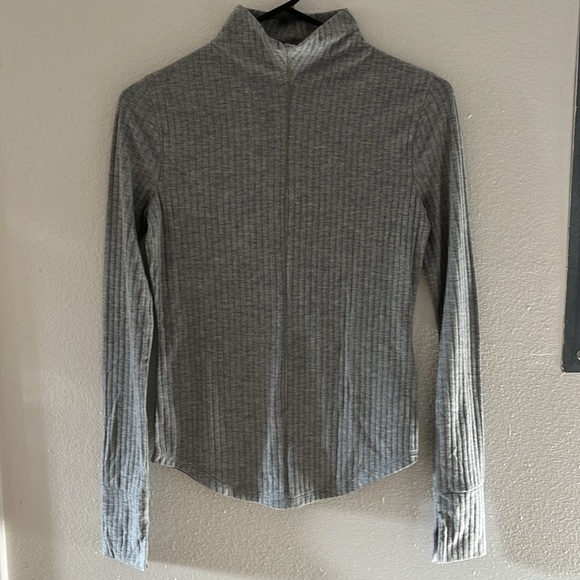 MWL Brushed Rib Long-Sleeve Turtleneck Top - Picture 2 of 5